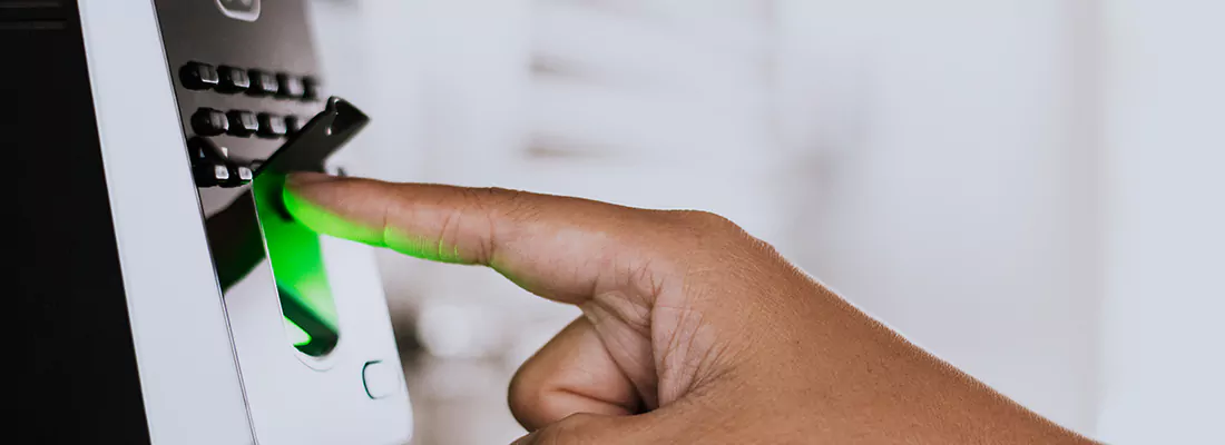 Smart Gate Locks with Remote Access Features in Royal Palm Beach, FL